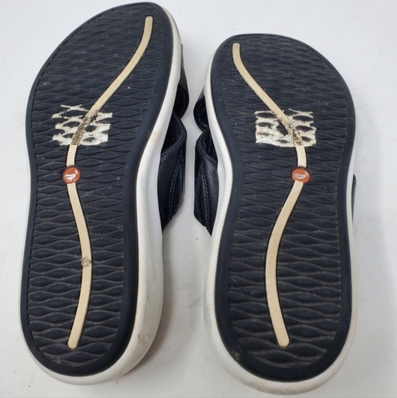 Unstructured by CLARKS Slide Sandals Size 6.5 - Picture 6 of 8